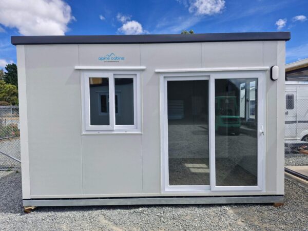 4.16×2.4-m Portable Cabin for Rent – Powered & Carpeted - Image 2